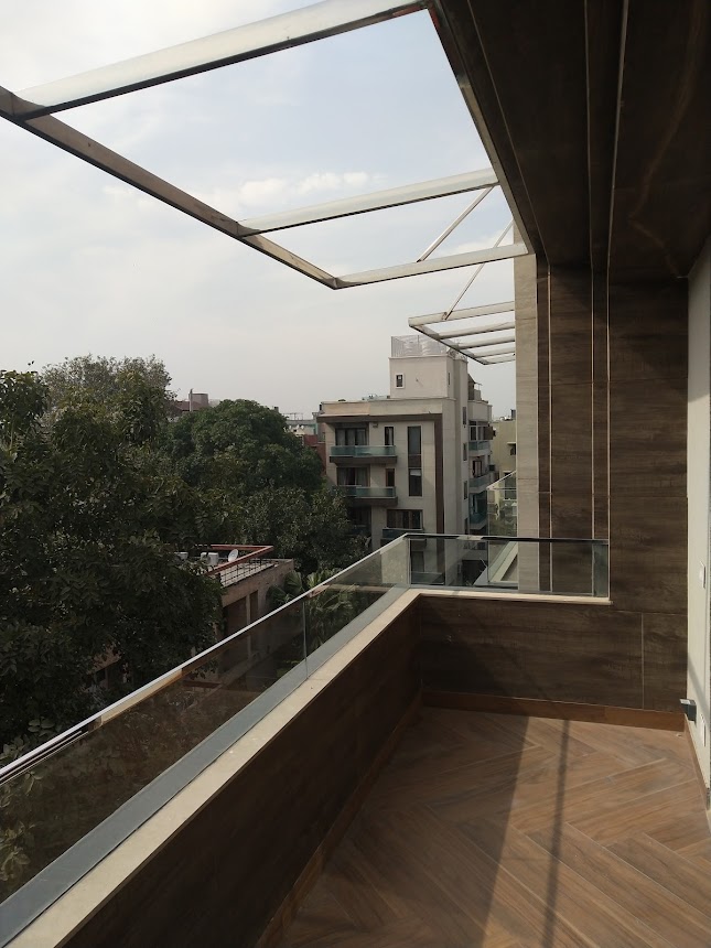 Builder floor Available for Sale in New Friends Colony